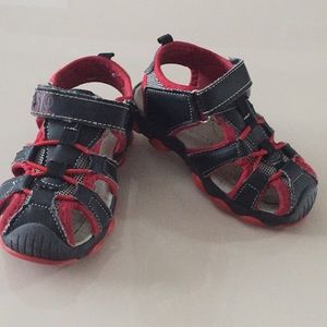 Easy sandals used size 8T